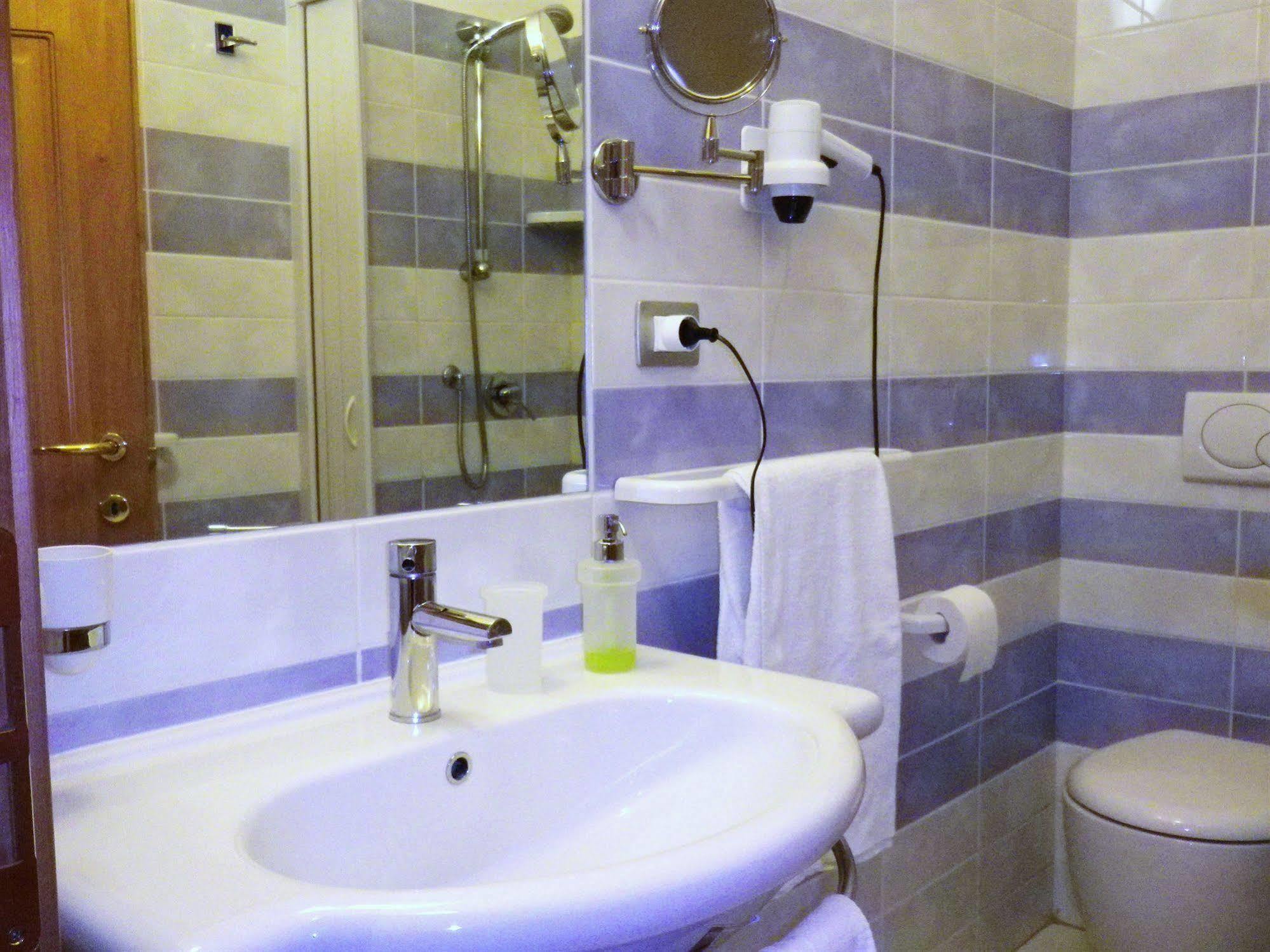 אלגהרו Elisart Guest House מראה חיצוני תמונה