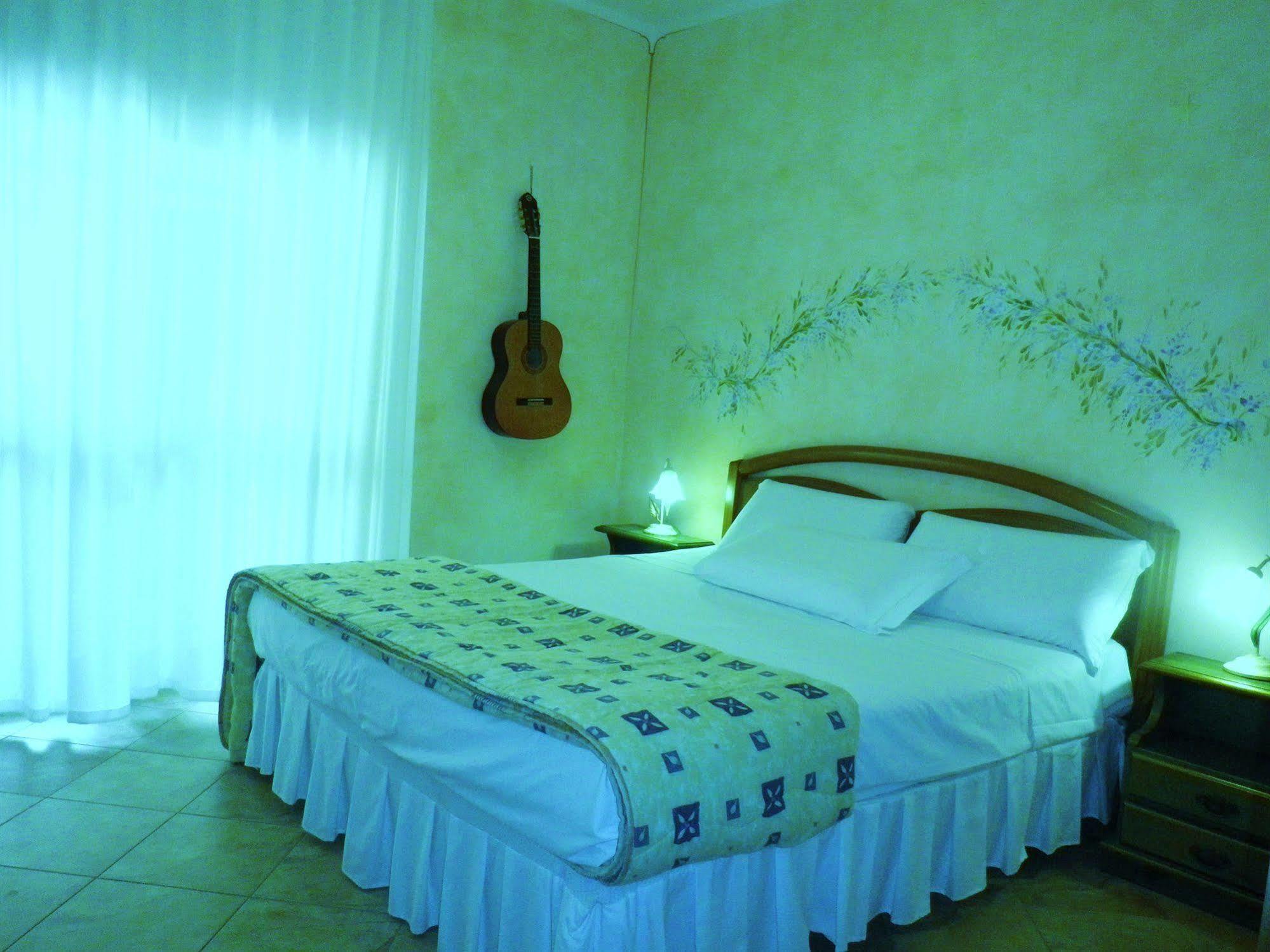אלגהרו Elisart Guest House מראה חיצוני תמונה