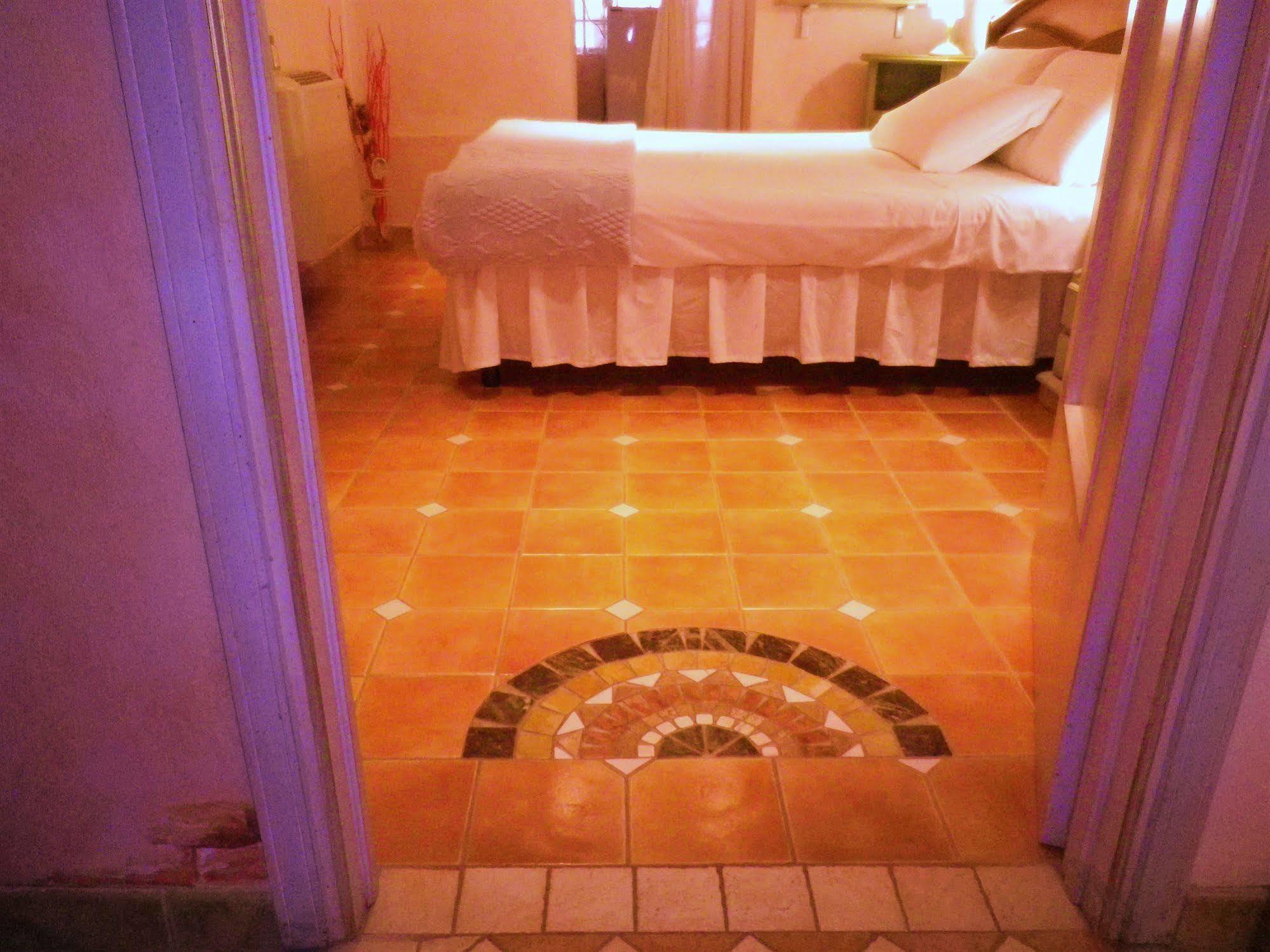 אלגהרו Elisart Guest House מראה חיצוני תמונה